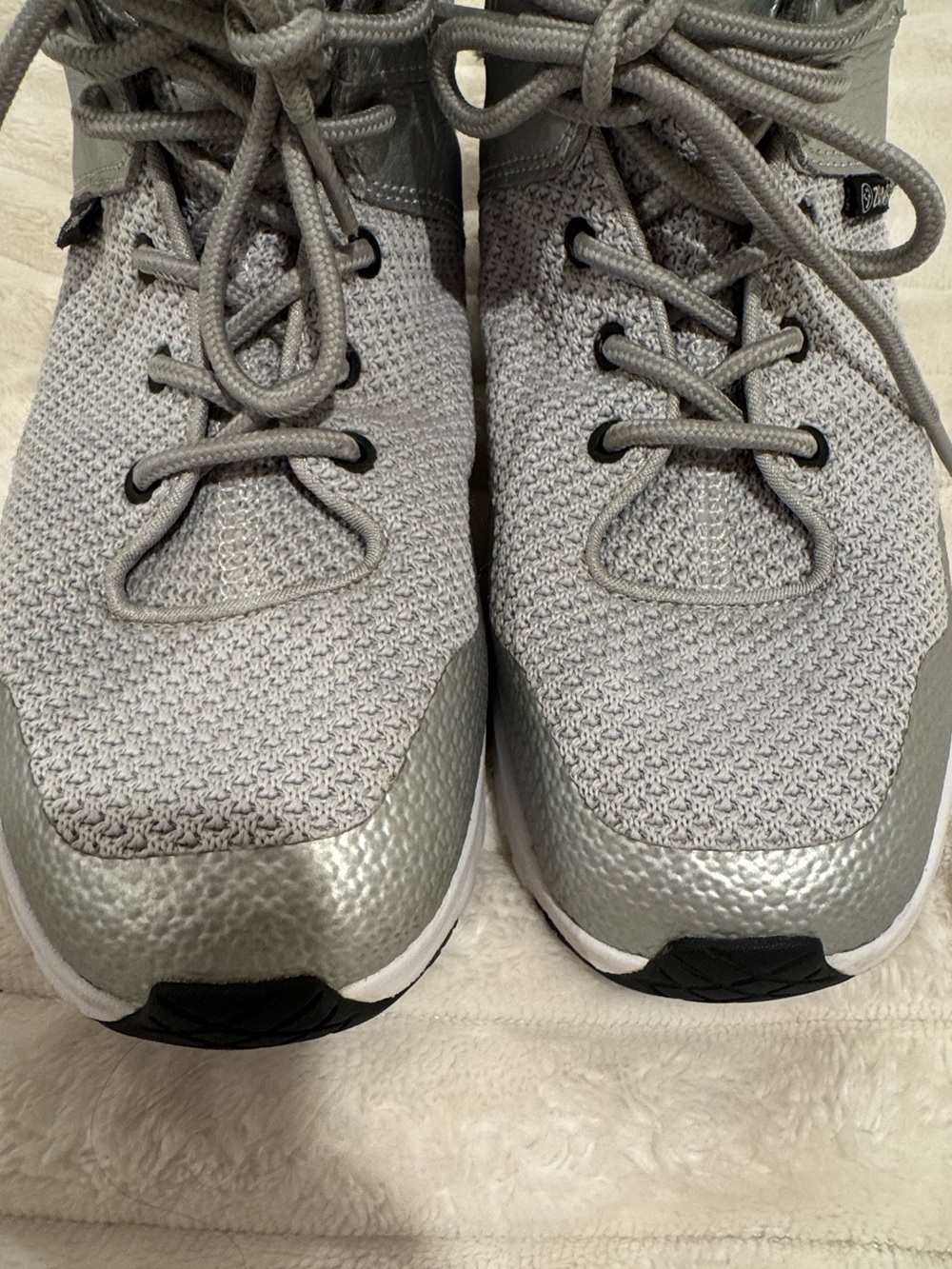 Zumba Air Classic Remix Special Edition Silver High Top Dance Sneakers 9.5 - Picture 5 of 11